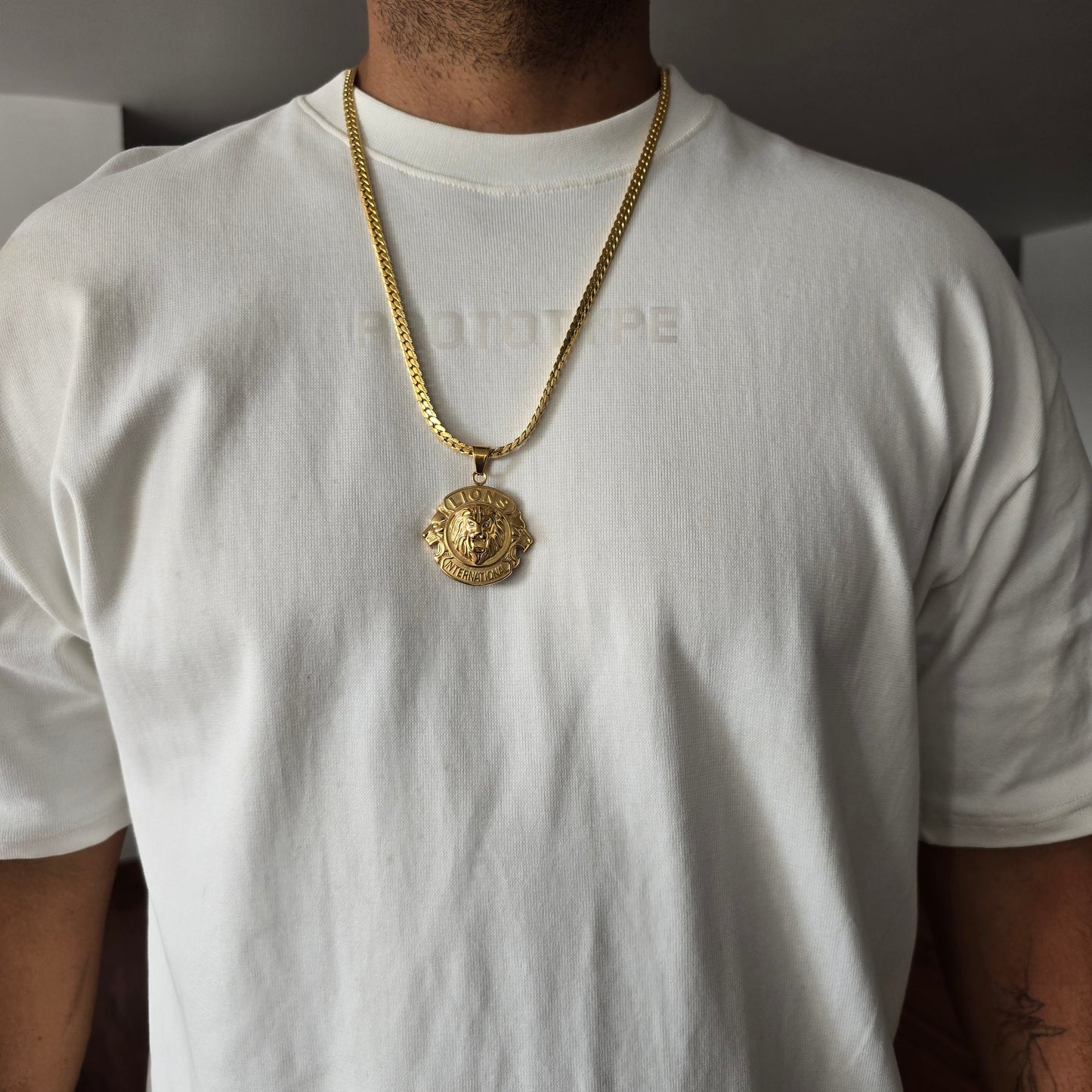 DIJE TRES LEONES ORO 18K LAMINADO